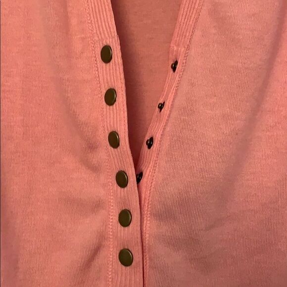 NEW Boutique 🎁 Peach Sweater (Snaps up) - Picture 2 of 3